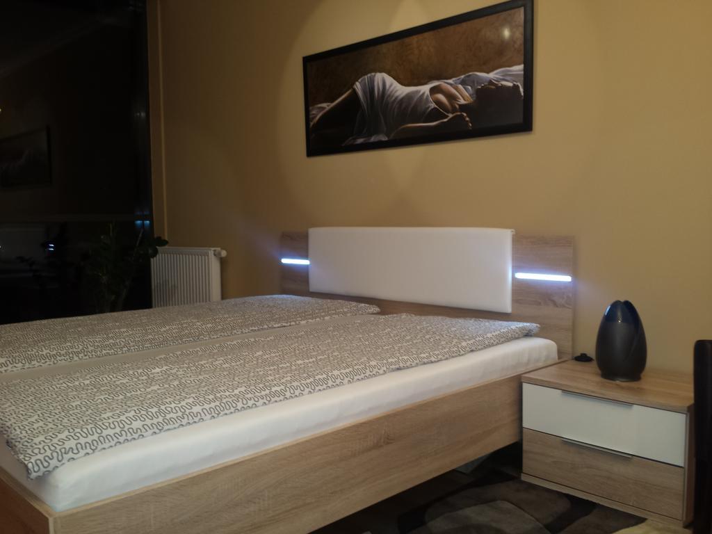 River Loft 304-305